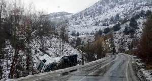 Gümüşhane’de tanker ve tır çarpıştı: 1 yaralı