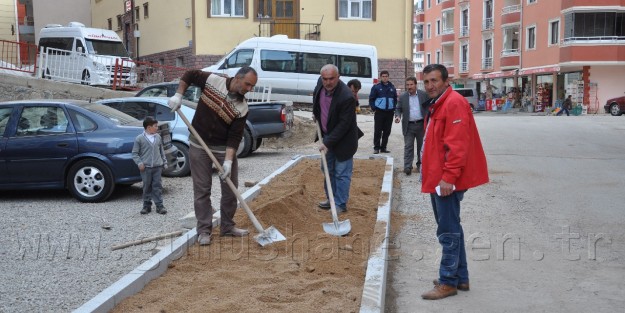 15 Şubat Caddesinde Çalışmalar Devam Ediyor