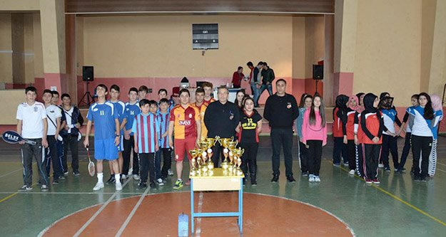 Badmintonda şampiyonlar belli oldu