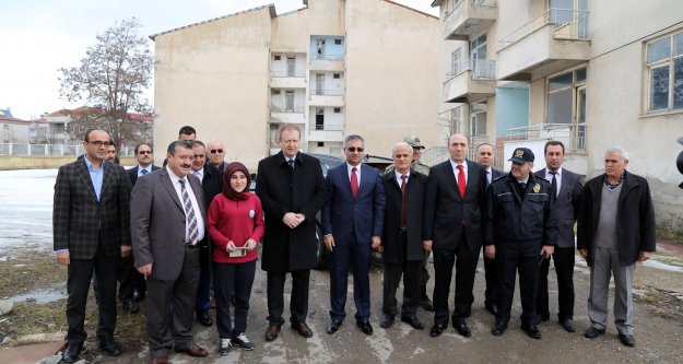 Vali Yavuz Kelkit’e çıkarma yaptı