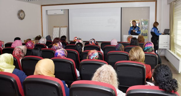 Türk Kadınlar Birliği'nden eğitim semineri