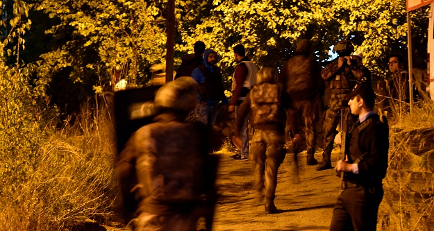 Gümüşhane’de cinnet getiren baba 3 oğlunu vurdu