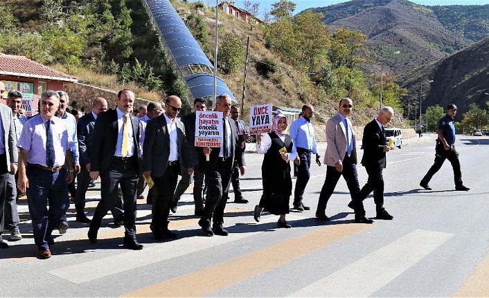 Üniversite’de ‘Öncelik Hayatın, Öncelik Yayanın’