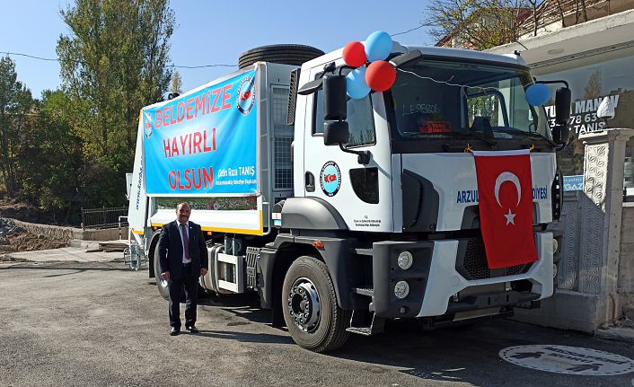 ArzularKabaköy beldesine yeni çöp aracı