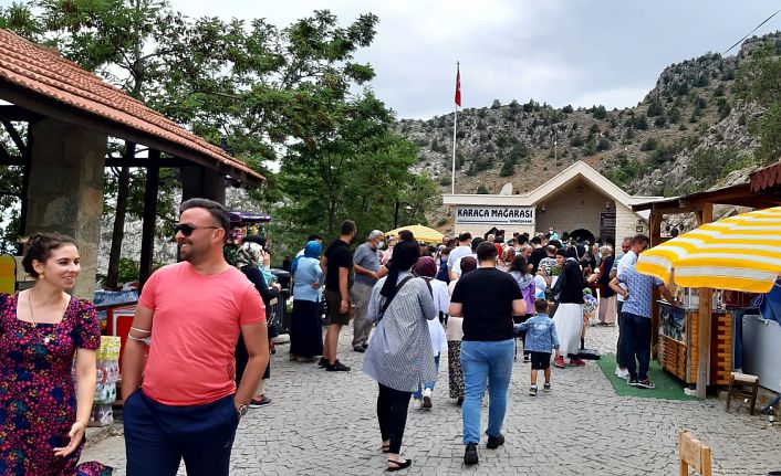 Gümüşhane’nin turistik mekanlarını 9 günde 60 bin kişi ziyaret etti 