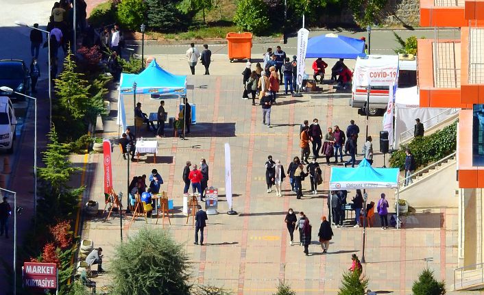 Gümüşhane Üniversitesi öğrencileriyle buluştu