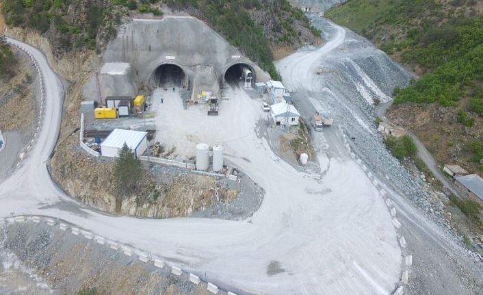 Işığı görmeye 350 metre kaldı