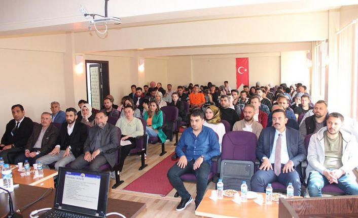 “İklim Değişikliği ve Yeşil Ekonomi Modeli” Semineri Gerçekleştirildi