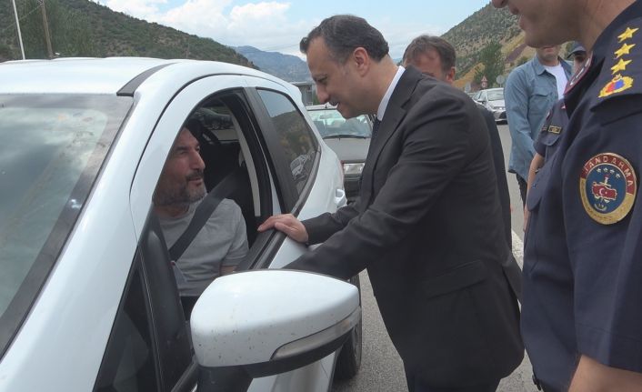 Vali Taşbilek, Kurban Bayramı trafik denetimine katıldı