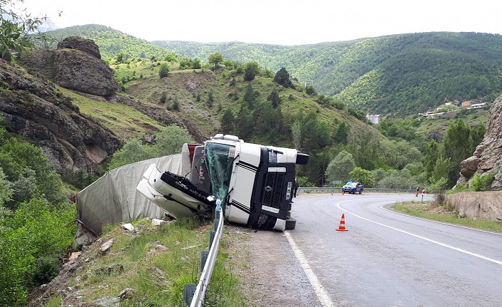 Yine aynı yol yine kaza: 1 yaralı