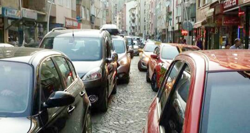 Demir: Şehir içi trafik ve otopark sorunlarına acilen müdahale edilmeli