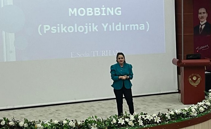 GÜ’de mobbingle mücadele anlatıldı