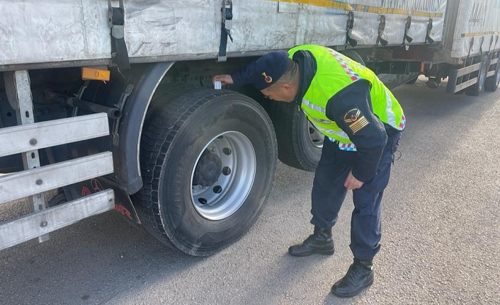 Jandarma’dan kış lastiği denetimi