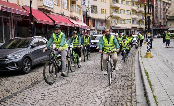 Gümüşhane’de sağlıklı yaşam için pedal çevirdiler