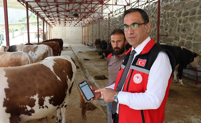 Kıraç, kurban satış yerlerinde incelemelerde bulundu