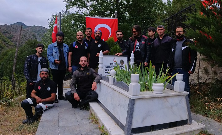 Motor tutkunları Necmettin öğretmeni unutmadı