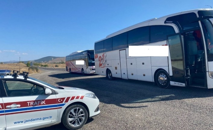 Trafik Jandarması bilgilendirmeye devam ediyor