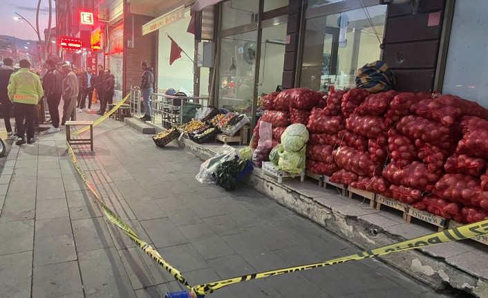 Oğlu tarafından bıçaklanan baba ağır yaralandı