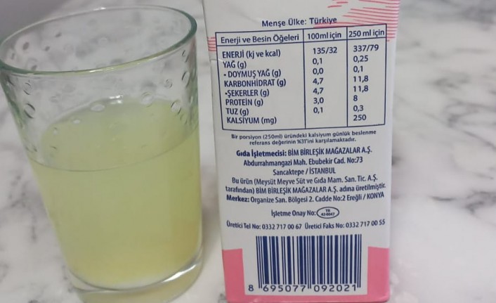 Gümüşhane’de zincir marketten alınan süt bozuk çıktı