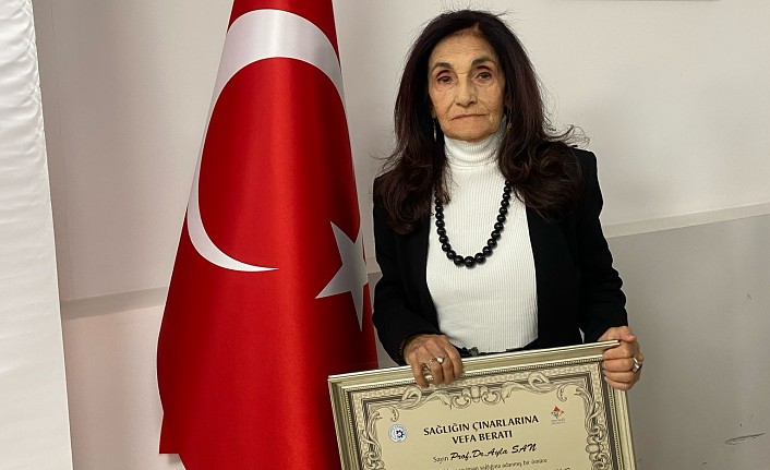 Prof. Dr. Ayla San’a büyük onur