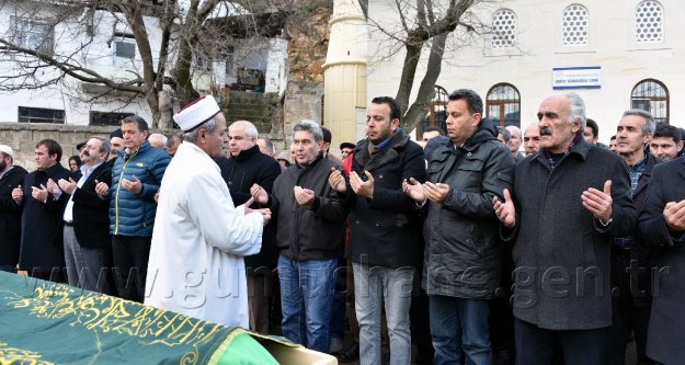 Gazeteci Yenidoğan Son Yolculuğuna Uğurlandı