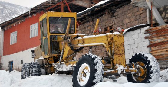 Gümüşhane'de Kapalı Yollar Açılıyor