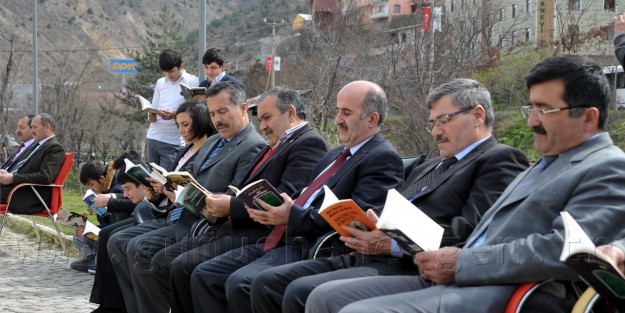 Gümüşhane'de Kitap Okuma Etkinliği Düzenlendi