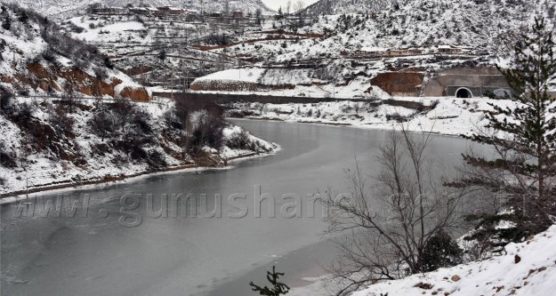 Gümüşhane’de Soğuk Hava Baraj Dondurdu