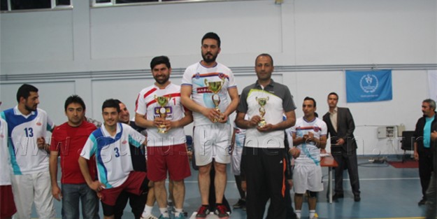 Kelkit Kaymakamlık Voleybol Turnuvası Sona Erdi