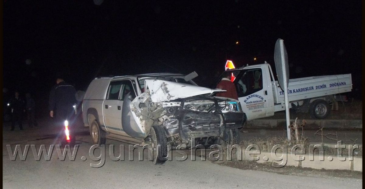 Şiran'da maddi hasarlı trafik kazası