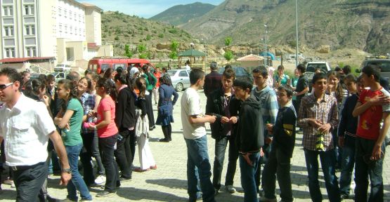 Türk Telekom Fen Lisesi Geleneğini Bozmadı