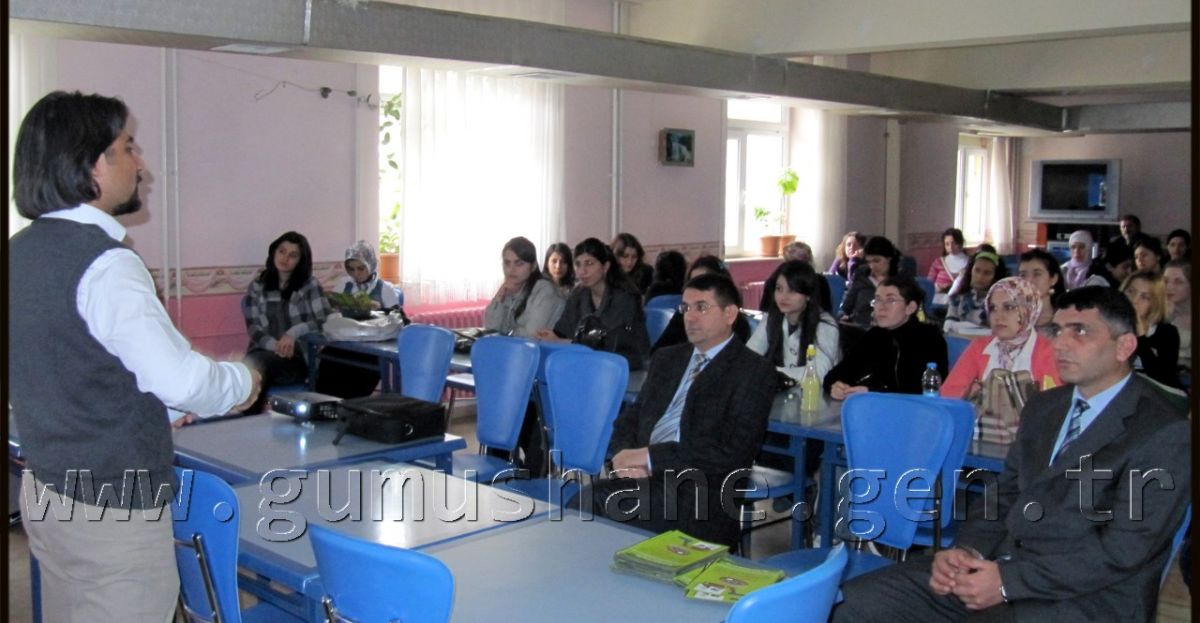 Üniversite Öğrencilerine 'Uyuşturucu' Brifingi