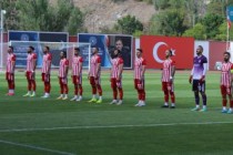 Gümüş puanla başladı: 0-0