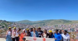 GÜ’nün uluslararası öğrencileri Bayburt’ta Dede Korkut şölenine katıldı