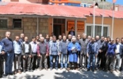 Gümüşhane’de İşçiler Soma Madencileri İçin İş Bıraktı