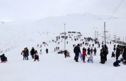 Zigana dağı yarıyıl tatilinde doldu taştı