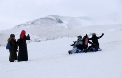 Zigana dağında kar kalınlığı 80 santimetreye ulaştı, kayak sezonu başladı