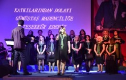 Bu konser başka konser