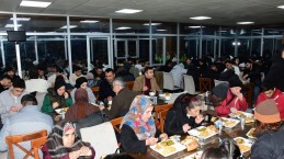 Belediye Binasında her gün 350 kişiye iftar