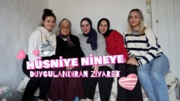 Üniversite öğrencisi genç kızlardan 98 yaşındaki Hüsniye nineye duygulandıran dokunuş