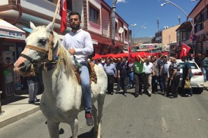 Kelkit’te darbe karşıtı yürüyüş