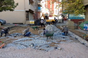 Hasanbey Mahallesinde Yol ve Kaldırım Düzenleme Çalışmaları Başladı