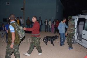 Şiran’da Oynanan Orta Oyunları İzleyenleri Gülmekt