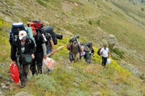 Dağcılar Buzul Gölü'nde İftar Yaptı