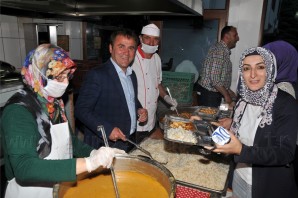 Belediye'nin iftar geleneği sürüyor