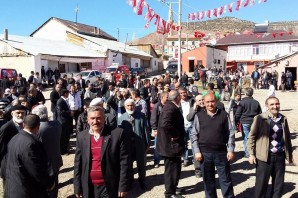 Saadet'ten Gümüşgöze'de Gövde Gösterisi