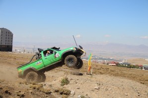 Kupa avcıları Erzurum’dan da kupalarla döndüler