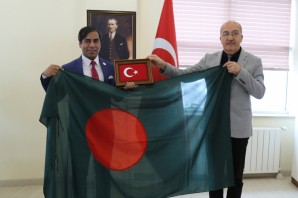 Bangladeş Büyükelçisi Haq, Rektör Zeybek’i ziyaret etti