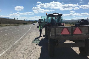 Jandarma tarım araçlarını denetledi