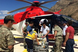 Ambulans Helikopter Gümüşhane’den Bir Günlük Bebek İçin Havalandı